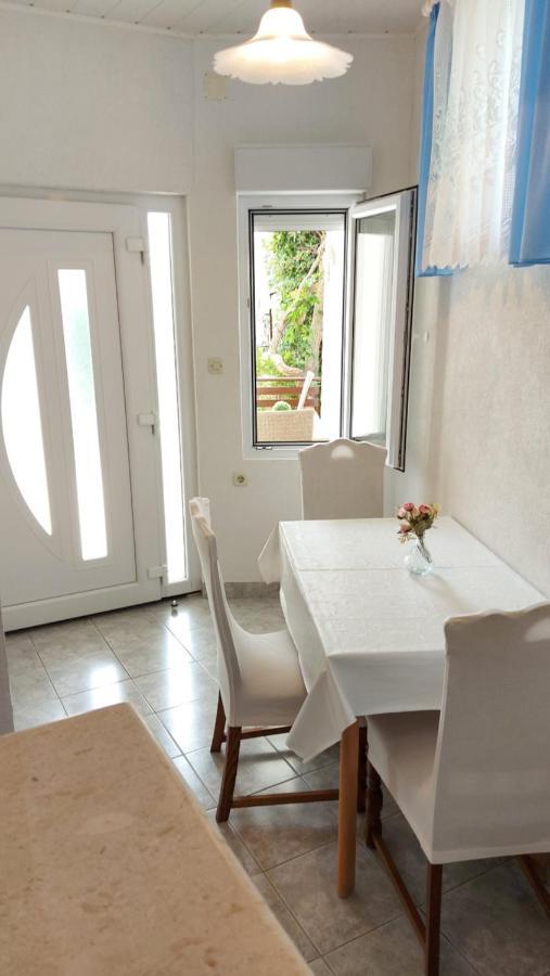 Apartment Jerolima Dugi Rat Zewnętrze zdjęcie